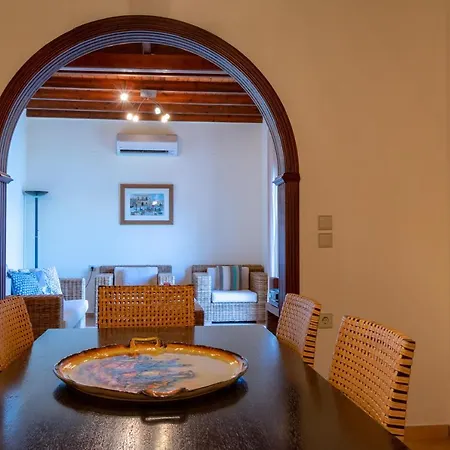 别墅 Corfu Beachfront Vila Benitses 贝尼蔡斯