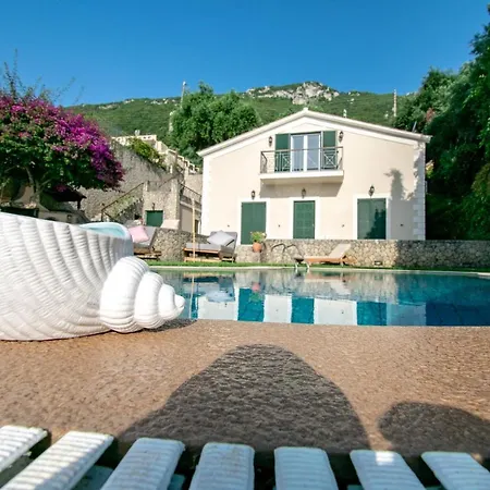 Vilă Corfu Beachfront Vila Benitses