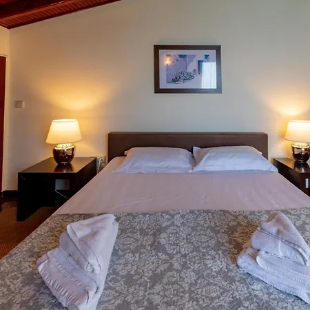 Vilă Corfu Beachfront Vila Benitses *
