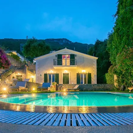 Corfu Beachfront Vila Benitses Villa